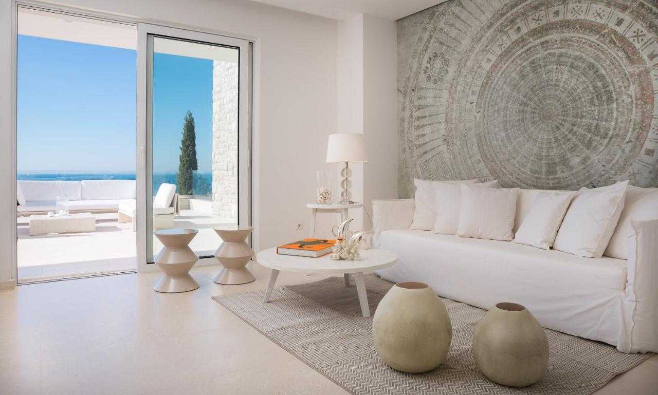 Luxury Seafront Villa Primosten Glamour With Private Pool, Sauna And Gym At The Beach In Primošten Exterior foto